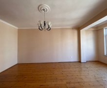 Satılır Yeni Tikili Neftçilər m., 8-ci kilometr, Nizami r.