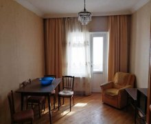 Satılır Köhnə Tikili İnşaatçılar m., Yeni Yasamal qəs., Yasamal r.