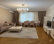 Satılır Yeni Tikili Memar Əcəmi m., 9-cu mikrorayon, Binəqədi r.