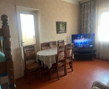 Satılır Köhnə Tikili Xalqlar dostluğu m., 8-ci kilometr, Nizami r.