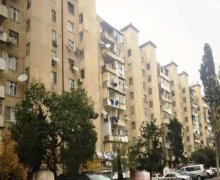 Satılır Köhnə Tikili Xalqlar dostluğu m., 8-ci kilometr, Nizami r.