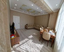 Satılır Yeni Tikili Neftçilər m., Qaraçuxur qəs., Suraxanı r.