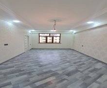 Satılır Yeni Tikili Xırdalan ş. Satılır Yeni Tikili Xırdalan ş.
