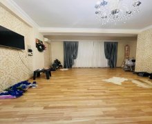 Satılır Yeni Tikili Memar Əcəmi m., 4-cü mikrorayon, Nəsimi r.