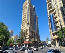 Satılır Yeni Tikili Elmlər akademiyası m., Yasamal qəs., Yasamal r.