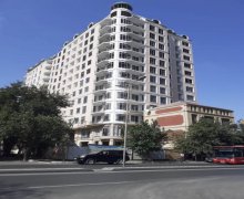 Satılır Yeni Tikili Azadlıq m., 8-ci mikrorayon, Binəqədi r. Satılır Yeni Tikili Azadlıq m., 8-ci mikrorayon, Binəqədi r.