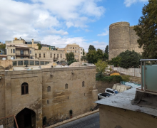 iceri seherde evlerin qiymeti İçərişəhər m., Səbail r.