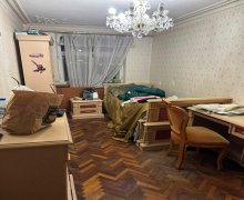 Satılır Köhnə Tikili Elmlər akademiyası m., Yasamal r.