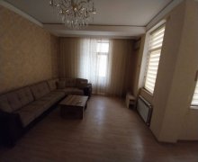 Kirayə (aylıq) Yeni Tikili Xırdalan ş.