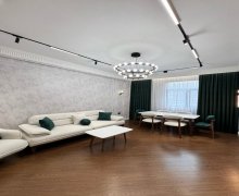 Satılır Yeni Tikili Elmlər akademiyası m., Yasamal r.