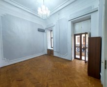 Kirayə (aylıq) Köhnə Tikili Sahil m., Səbail r.