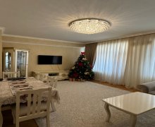 Satılır Yeni Tikili Bayıl qəs., Səbail r.