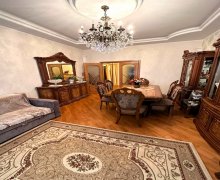 Satılır Yeni Tikili Azadlıq m., 8-ci mikrorayon, Binəqədi r.