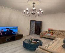 Satılır Köhnə Tikili Suraxanı r.