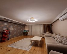 Kirayə (aylıq) Köhnə Tikili Azadlıq m., Rəsulzadə qəs., Binəqədi r. Kirayə (aylıq) Köhnə Tikili Azadlıq m., Rəsulzadə qəs., Binəqədi r.