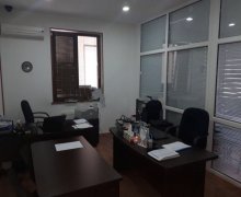 Satılır Ofis Elmlər akademiyası m., Yasamal r.
