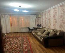 Satılır Köhnə Tikili Elmlər akademiyası m., Yasamal r.