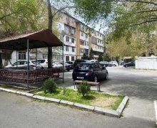 Satılır Köhnə Tikili Neftçilər m., 8-ci kilometr, Nizami r.