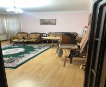 genclikde evlerin qiymeti Gənclik m., 8-ci mikrorayon, Ayna Sultanova heykəli, Binəqədi r.