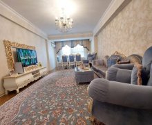 qara qarayevde satilan evler Qara Qarayev m., Nizami r.