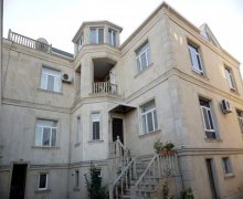 Satılır Həyət evi/villa Badamdar qəs., Səbail r.