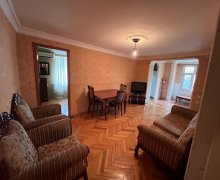 Satılır Köhnə Tikili Nizami m., Yasamal qəs., Yasamal r.