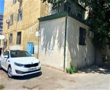 Satılır Köhnə Tikili Azadlıq m., 8-ci mikrorayon, Binəqədi r.