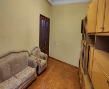 Satılır Köhnə Tikili Nizami m., Yasamal r.