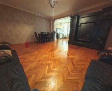 Kirayə (aylıq) Köhnə Tikili Elmlər akademiyası m., Yasamal r.