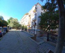 Satılır Köhnə Tikili Elmlər akademiyası m., Yasamal r.