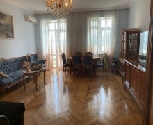 Satılır Köhnə Tikili Sahil m., Səbail r.