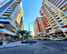 qara qarayevde satilan evler Qara Qarayev m., Nizami r.