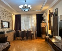 Satılır Yeni Tikili Xalqlar dostluğu m., 8-ci kilometr, Nizami r.