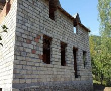 Satılır Bağ evi Qəbələ ş. Satılır Bağ evi Qəbələ ş.