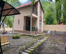 Kirayə (günlük) Həyət evi/villa Qax ş. Kirayə (günlük) Həyət evi/villa Qax ş.