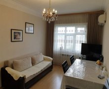 Satılır Köhnə Tikili Əhmədli m., Köhnə Günəşli qəs., Xətai r.