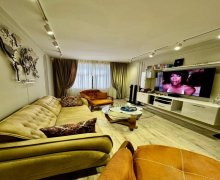 Satılır Köhnə Tikili Xalqlar dostluğu m., Nizami r.