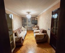 Satılır Köhnə Tikili Elmlər akademiyası m., Yasamal r.