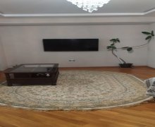 iceri seherde aylıq kiraye evler İçərişəhər m., Səbail r.