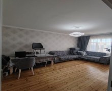 Satılır Köhnə Tikili Qaraçuxur qəs., Suraxanı r. Satılır Köhnə Tikili Qaraçuxur qəs., Suraxanı r.