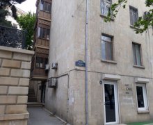 Satılır Köhnə Tikili Elmlər akademiyası m., Yasamal r. Satılır Köhnə Tikili Elmlər akademiyası m., Yasamal r.