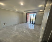 Satılır Yeni Tikili Dərnəgül m., Binəqədi r.