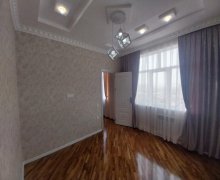 Satılır Yeni Tikili Xırdalan ş.