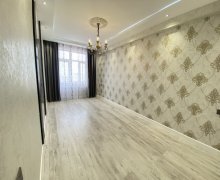 Satılır Yeni Tikili Xırdalan ş. Satılır Yeni Tikili Xırdalan ş.