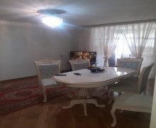 Satılır Köhnə Tikili Nizami m., Yasamal qəs., Yasamal r.