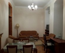 iceri seherde evlerin qiymeti İçərişəhər m., Səbail r.