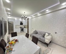 Satılır Yeni Tikili Qaraçuxur qəs., Suraxanı r.