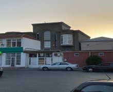 Kirayə (aylıq) Həyət evi/villa Memar Əcəmi m., 8-ci mikrorayon, Binəqədi r. Kirayə (aylıq) Həyət evi/villa Memar Əcəmi m., 8-ci mikrorayon, Binəqədi r.