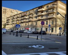 Satılır Köhnə Tikili Nizami m., Yasamal qəs., Yasamal r.