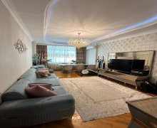 Satılır Yeni Tikili Elmlər akademiyası m., Yasamal qəs., Yasamal r.